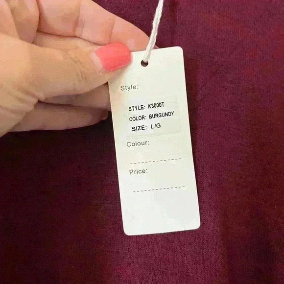 Sale! NWT Daisy Hooded Pullover, Cropped Burgundy lightweight top Size Large - Picture 5 of 7